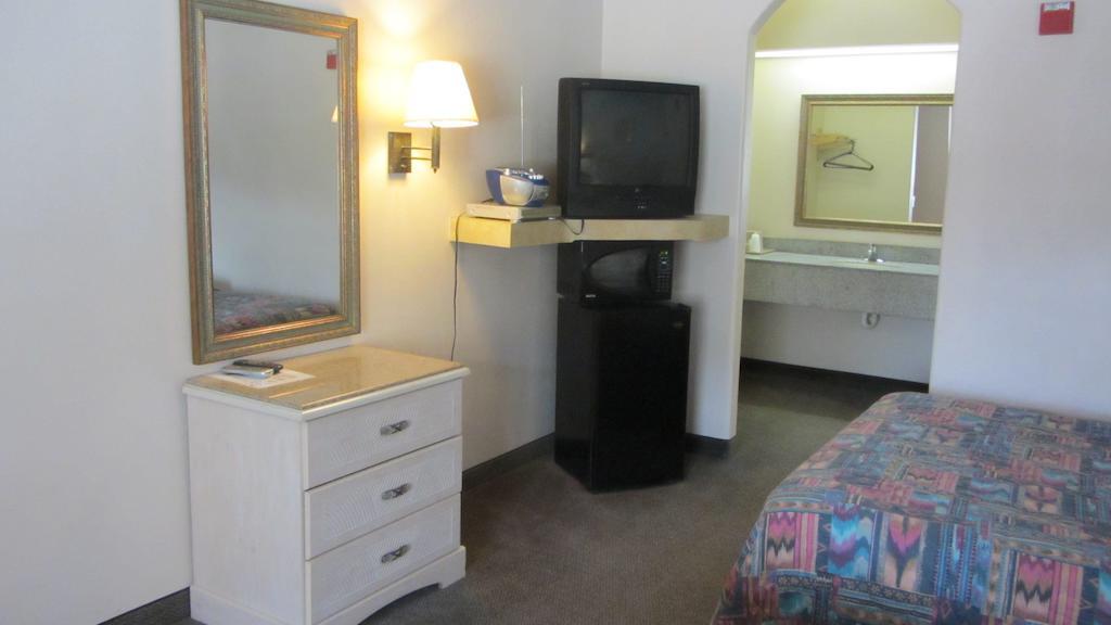 Camelot Inn & Suites Highway 290/Northwest Freeway Jersey Village Εξωτερικό φωτογραφία
