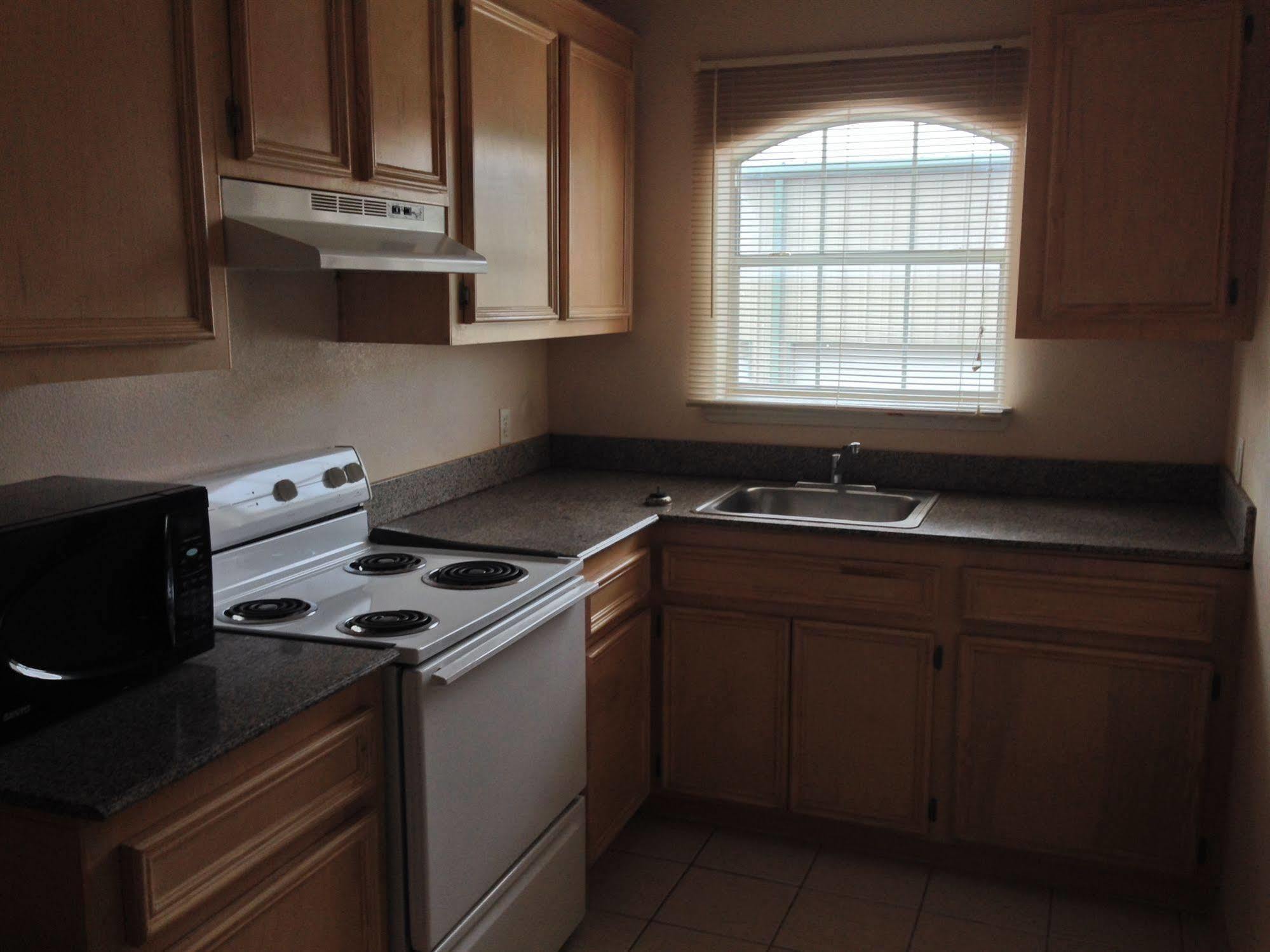 Camelot Inn & Suites Highway 290/Northwest Freeway Jersey Village Εξωτερικό φωτογραφία