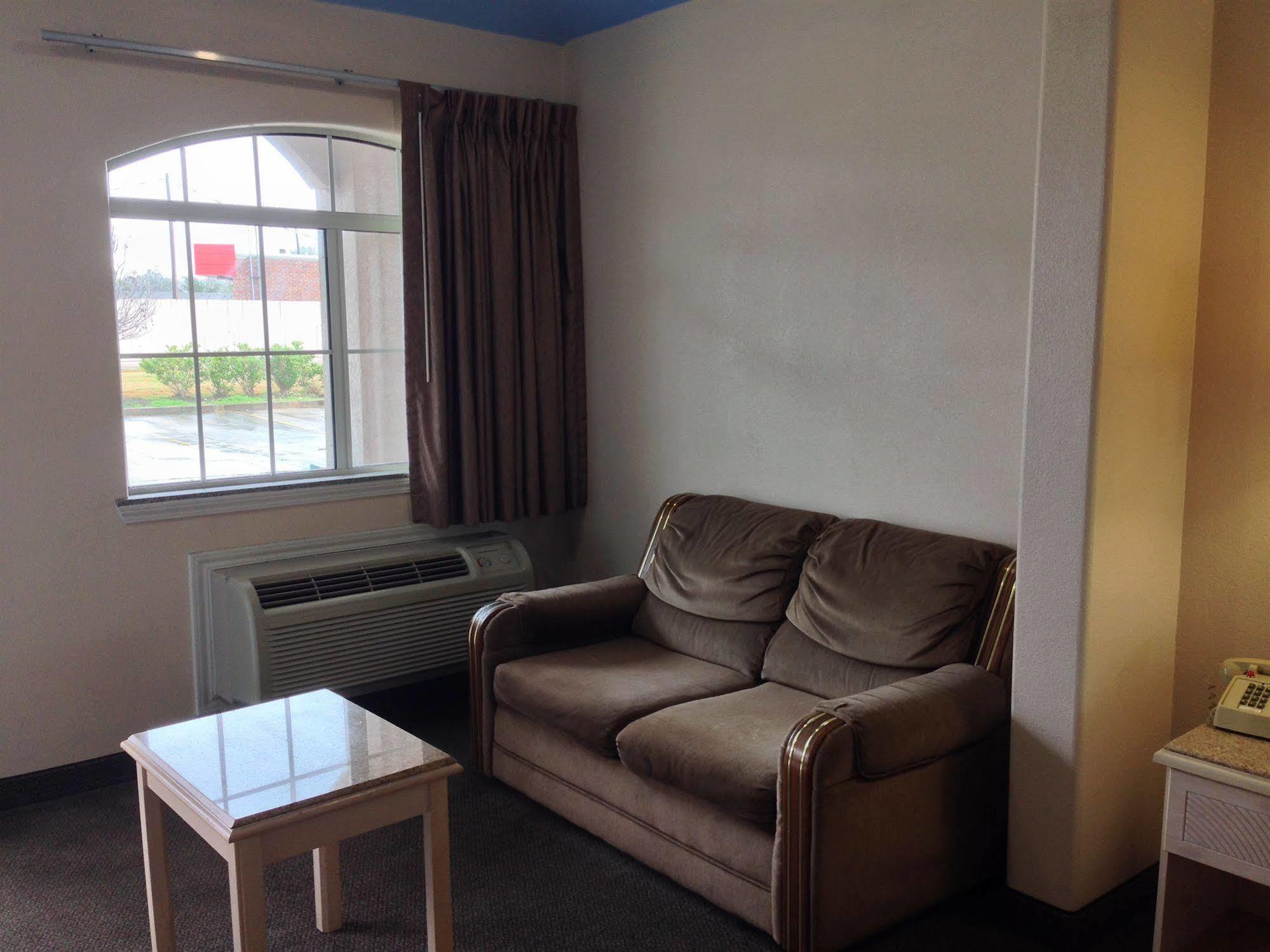 Camelot Inn & Suites Highway 290/Northwest Freeway Jersey Village Εξωτερικό φωτογραφία